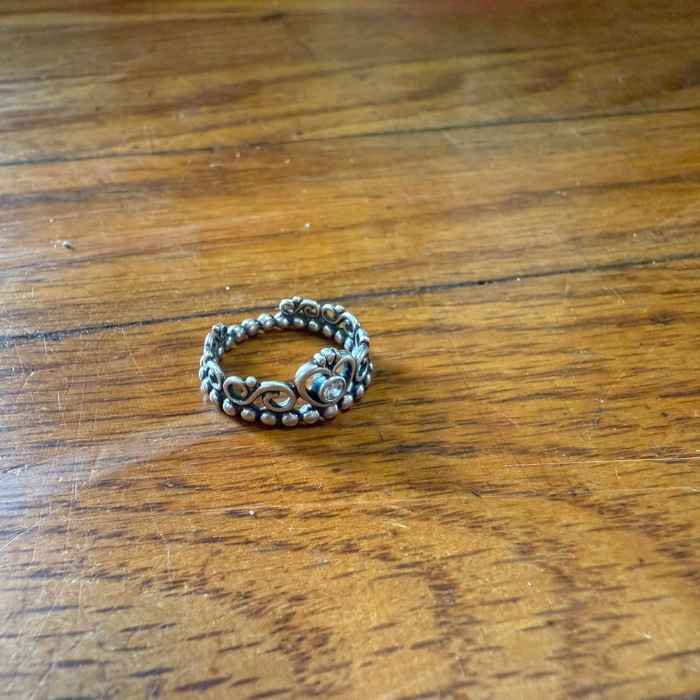 Elegant Silver Heart Ring